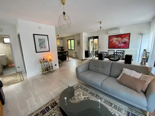 Appartement 3 pièces 81 m² 