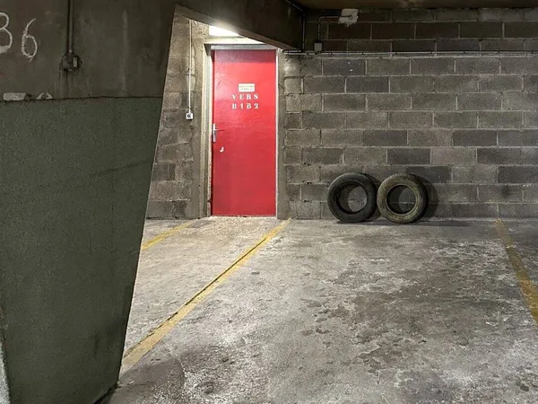 Parking 12 m² 