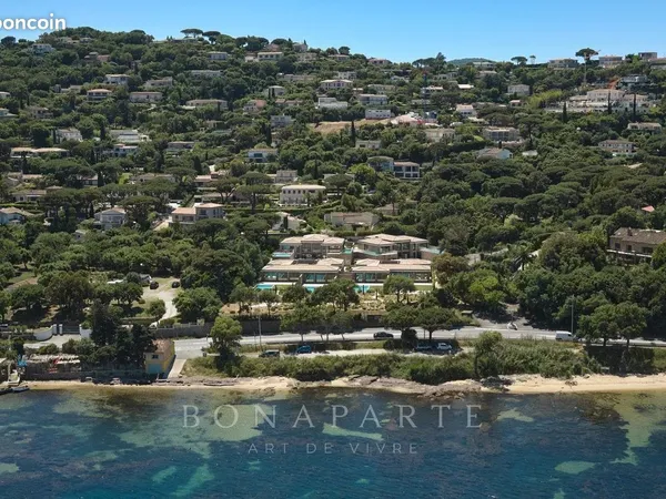Maison 7 pièces 274 m² 