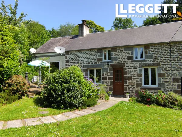 Belle Maison avec 4 chambres dans une position privee. Pres de St Pois et Villedieu-les-Poeles. 