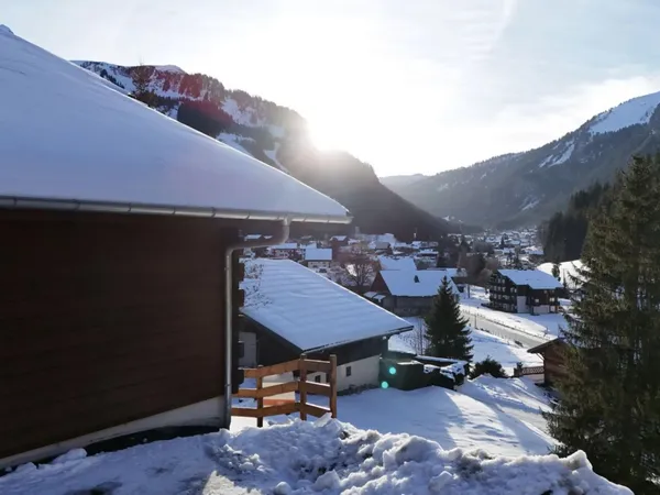 Châtel - Chalet 6 Chambres - Proche Centre & Calme - Vue Dégagée 