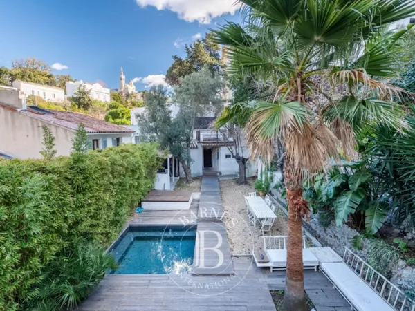 Vente maison - 13007 Marseille - Endoume - Jardin - Piscine - Ca 