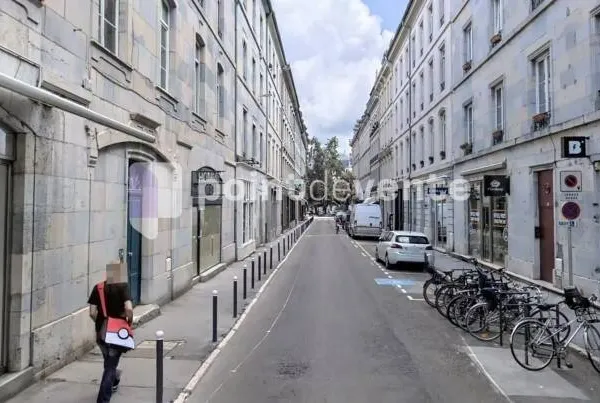 Local commercial 53 m² 