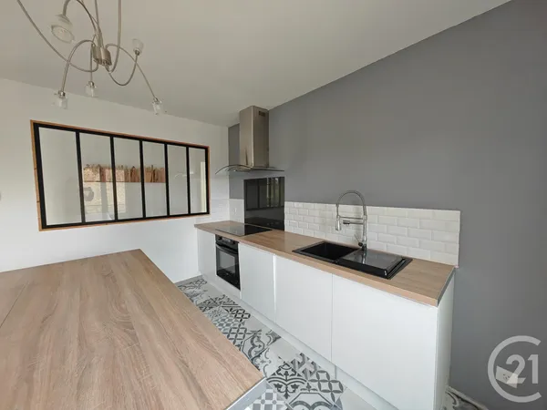 Maison 5 pièces 83 m² 