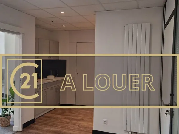 Local commercial 76 m² CAEN 