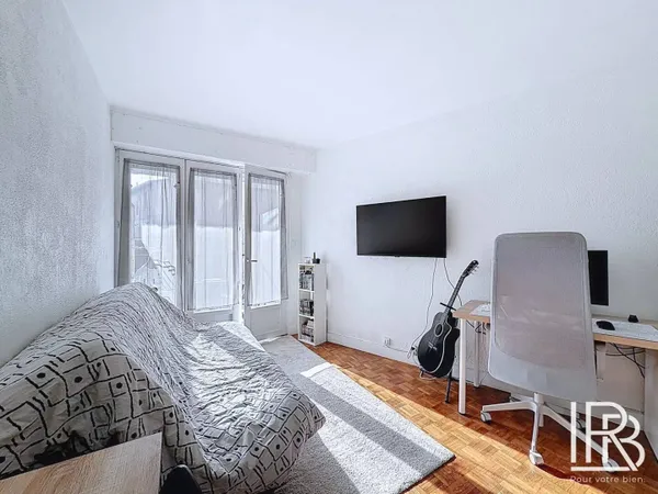 Appartement 1 pièce 18 m² 