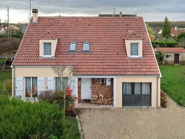 Dpt Yvelines (78), à vendre très proche La Queue Les Yvelines, maison 6 pièces 