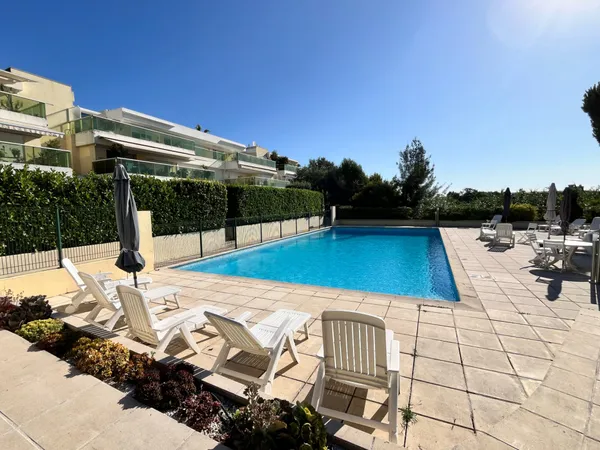 ANTIBES - A VENDRE- 3/4 PIÈCES DE 100 m2 -TERRASSE 30 m2- VU 
