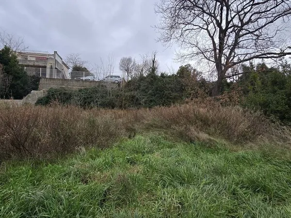 Terrain 320 m² 