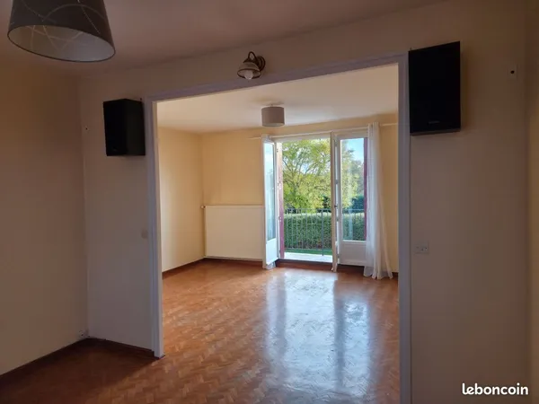 Maison à proximité de la gare ligne J via Conflans 