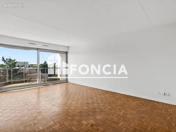 Appartement - 6ème étage - T3 - 71 m² 