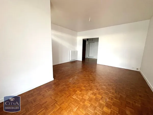 À LOUER : Appartement T3 situé au coeur de la ville du Ma.... 