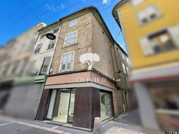 Immeuble 10 pièces 215 m² 