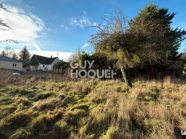 Terrain 718 m² EZY SUR EURE 
