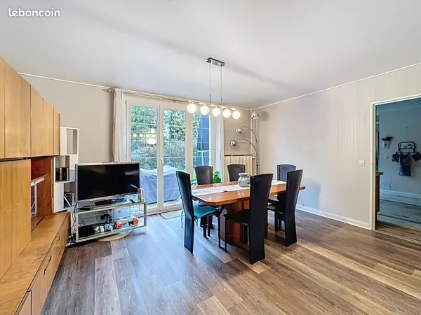 Maison 6 pièces 182 m² 