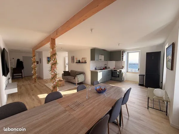 T3 meublé 73 m² lumineux - DPE C / GES A - Cave 20 m² - Alboussière 