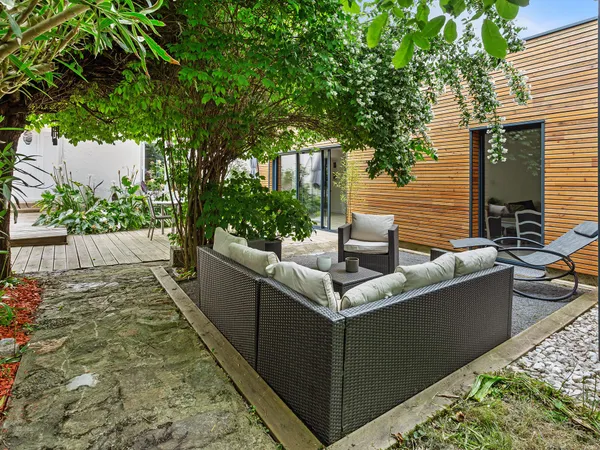Maison 10 pièces 240 m² 