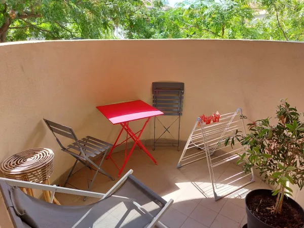 Viager libre loué Appartement T2 avec stationnement 