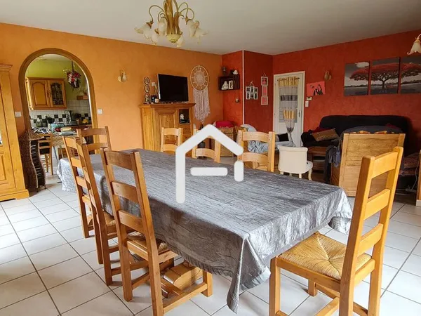 Propriété 8 pièces 225 m² 