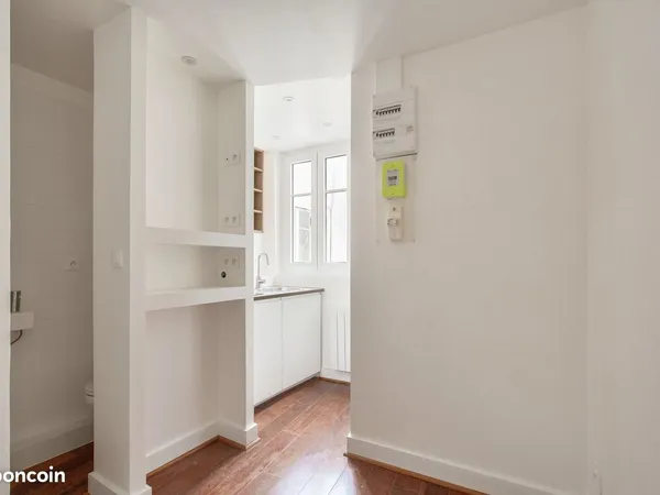 Appartement 1 pièce 9 m² 