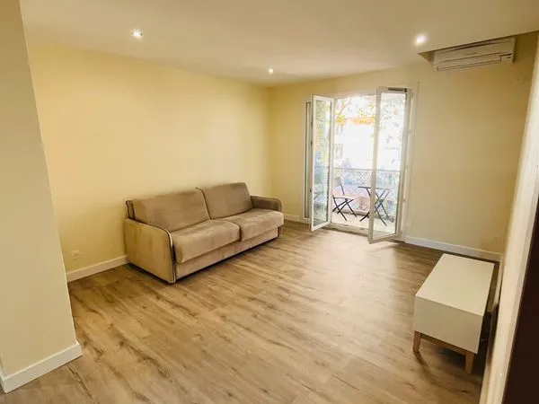 Charmant T1 meublé - 29 m² -Clim & Cuisine équipée 