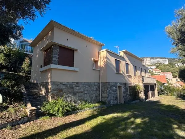 Maison 5 pièces 110 m² 
