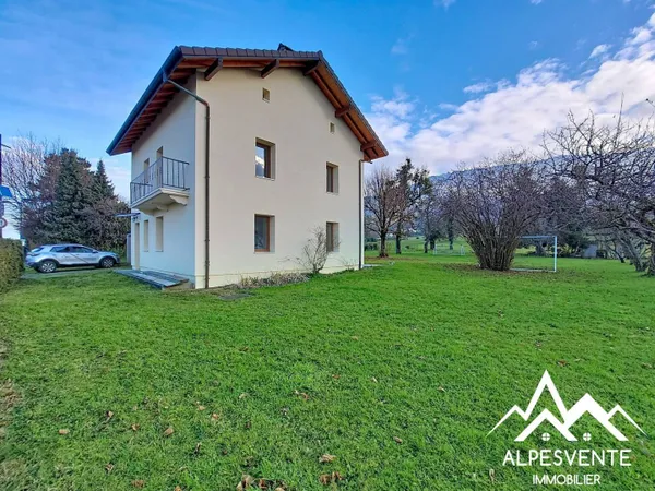 Maison 6 pièces 118 m² 