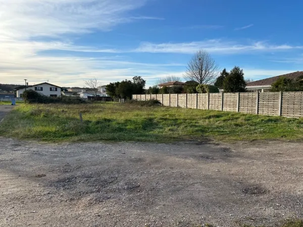 Terrain 630 m² 