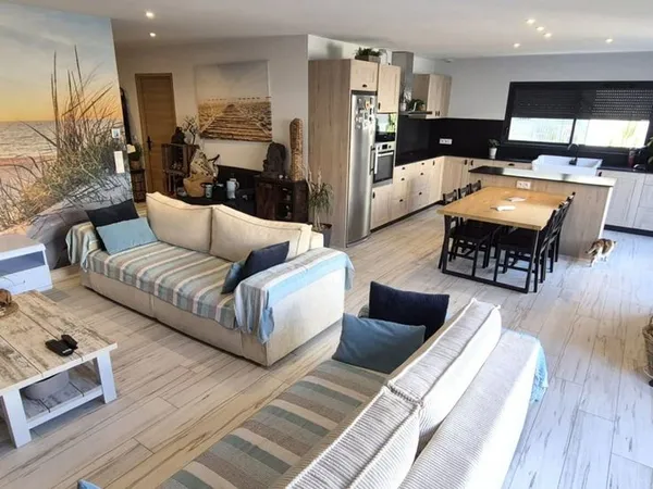 Maison 6 pièces 122 m² 