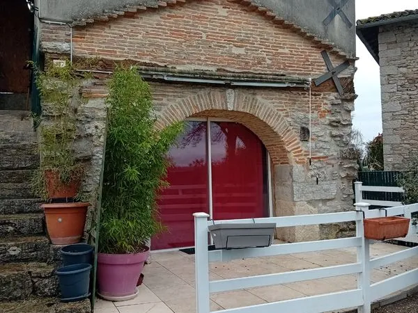 Location maison style pigeonnier 