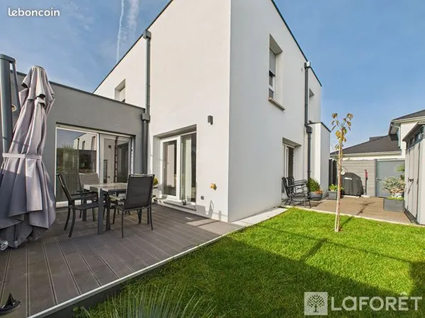 Maison 5 pièces 103 m² 