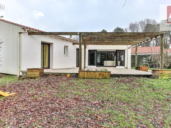 Maison 5 pièces 144 m² 