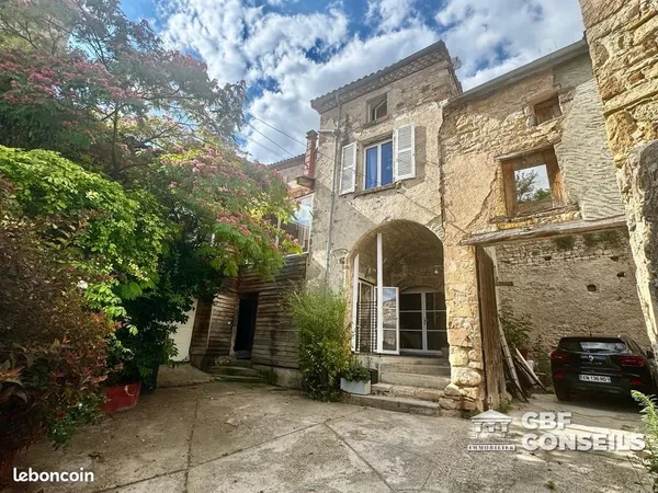 Maison 6 pièces 160 m² 