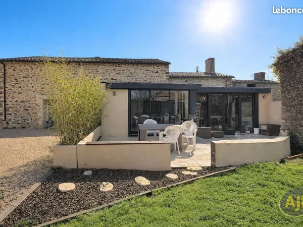 Propriété 12 pièces 231 m² 