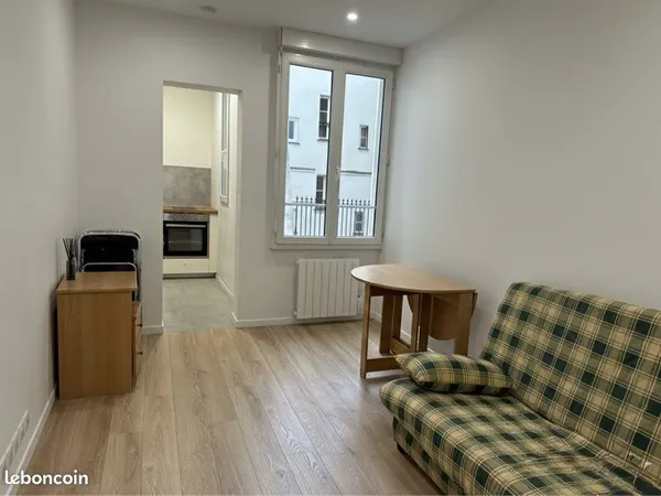 Loue studio 21m2 meublé Butte Montmartre 