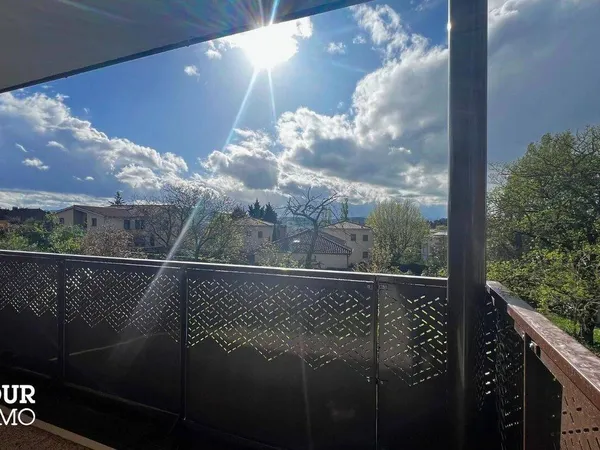 Appartement 3 pièces 64 m² 