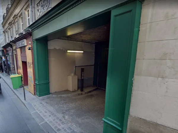 Parking - Garage Location Paris 3e Arrondissement   140€