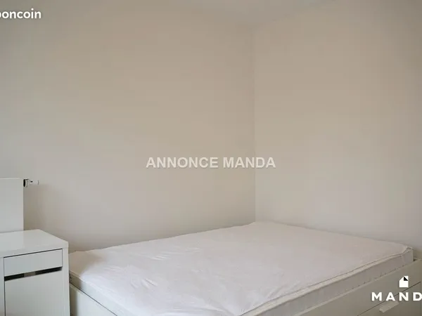 Chambre 5 pièces 9 m² 