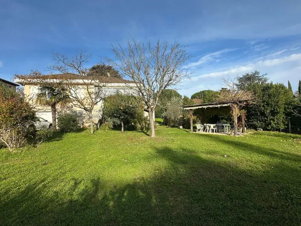 Maison 5 pièces 200 m² 