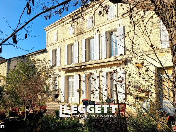 Maison 8 pièces 210 m² 
