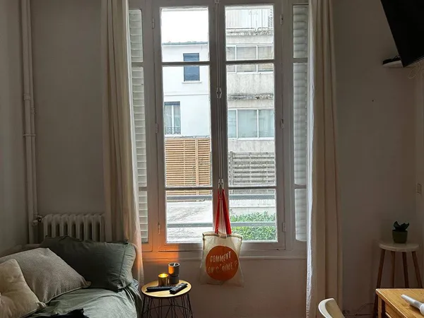 Studio 1 pièce 23 m² 