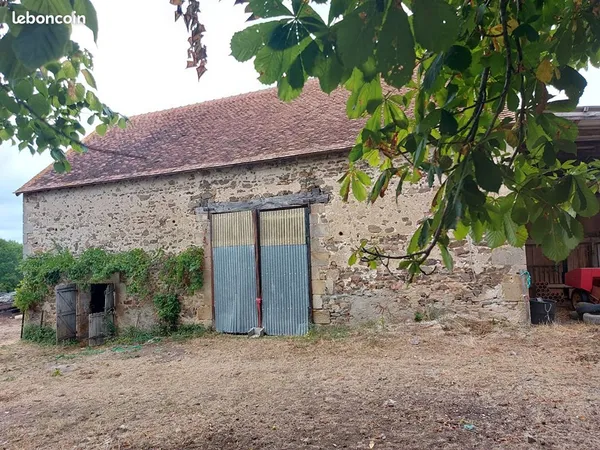 Grange 1 pièce 100 m² 