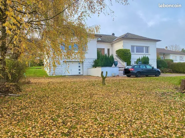 Belle et grande maison individuelle 