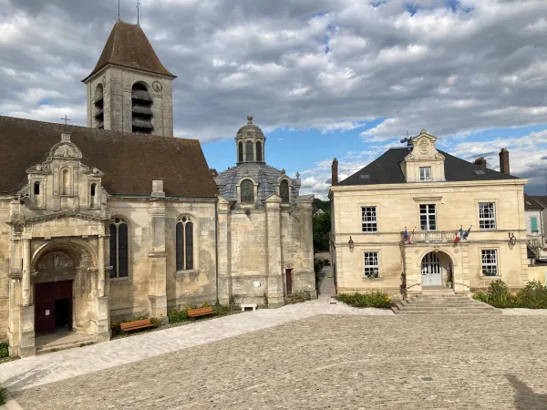 Location studio lumineux rénové 