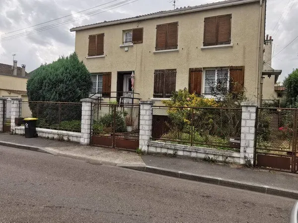 Maison 8 pièces 200 m² 