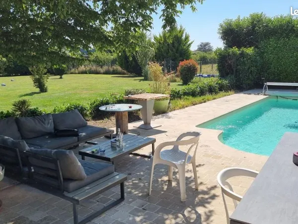 Maison 9 pièces 232 m² 