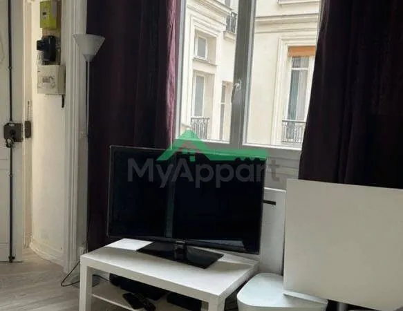 Studio 1 pièce 16 m² 