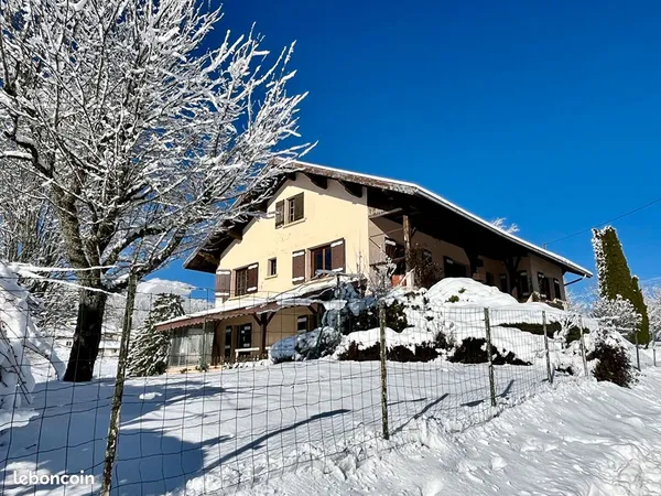 Maison 8 pièces 160 m² 