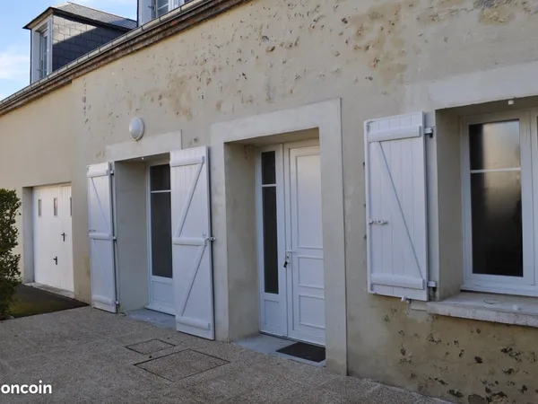 LOCATION F6 dans résidence privée 