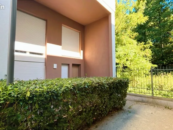 Location Duplex T4 
